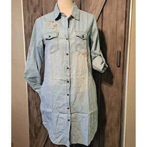 Denim Button Shirt Dress Womens MED Blue Embroidered Floral Pockets Countrycore